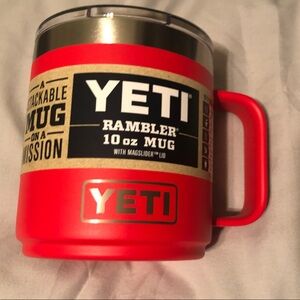 YETI Rambler 10oz Mug in Bold Red